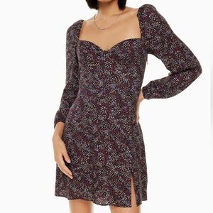 Aritzia | Wilfred Novella Sweetheart Long Sleeve Mini Dress Black/Wine Red 0